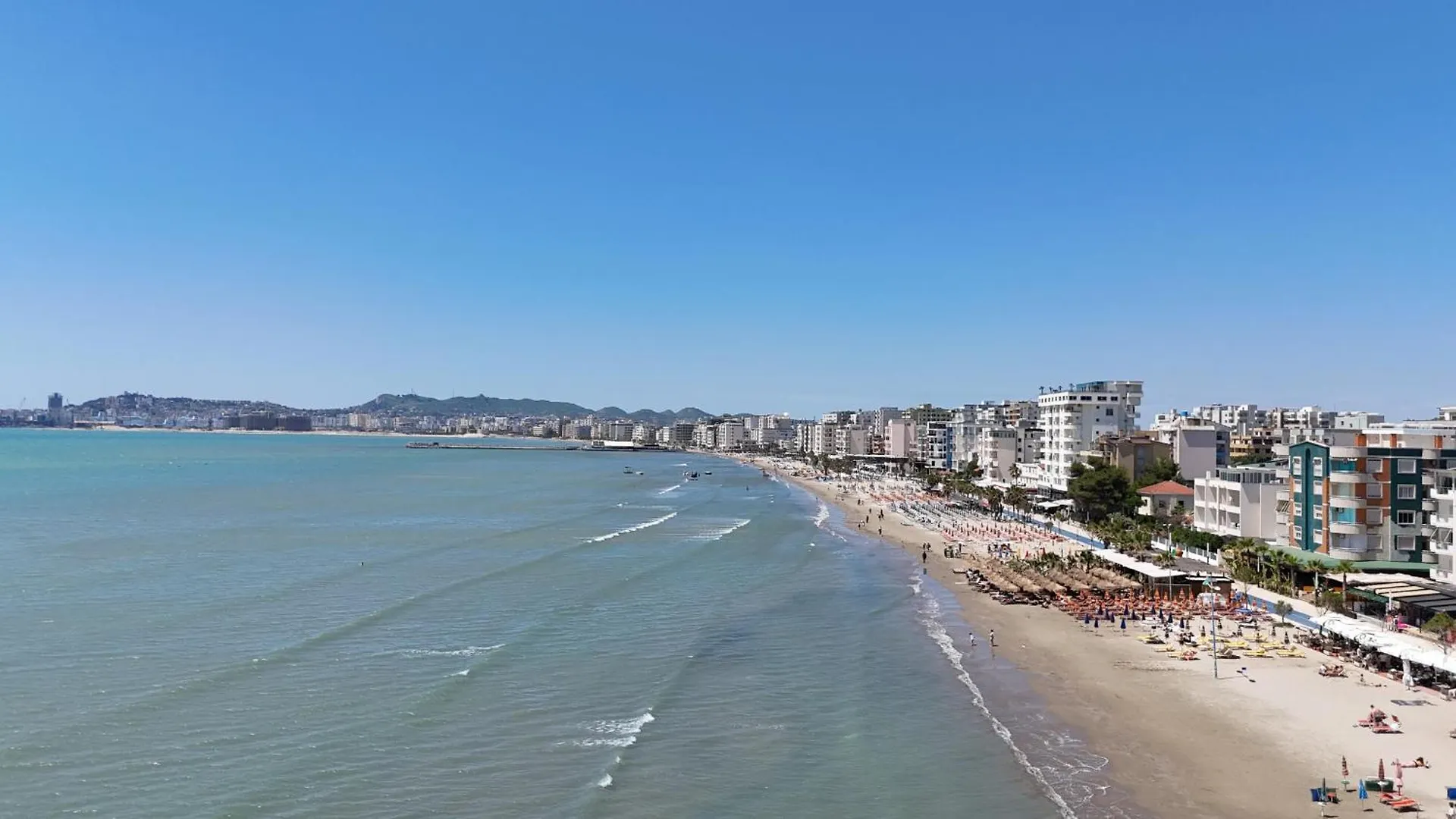 Apartment In Durres Beach 074